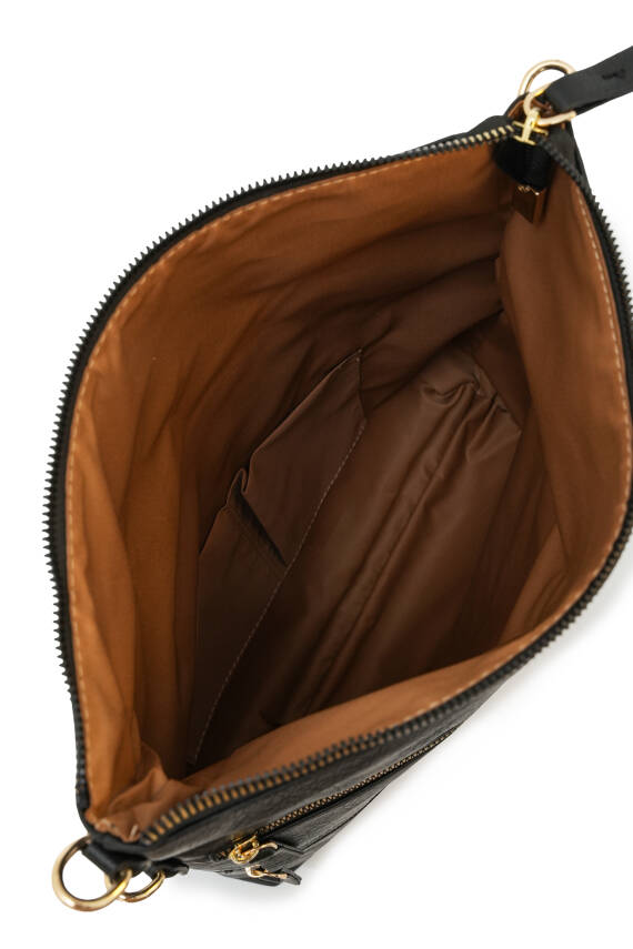 David Jones Kapaklı Fermuar Detaylı Çapraz Askılı Çanta DJ260 - 14