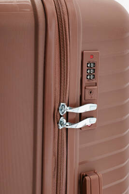 İthal Pp Elegance Büyük Boy Valiz - 22