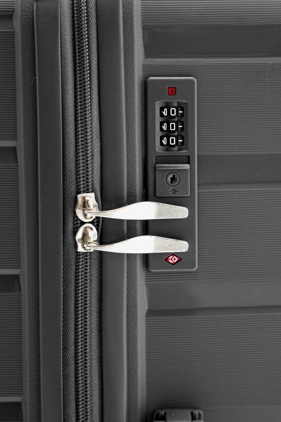 İthal Pp Titan Büyük Boy Valiz - 17