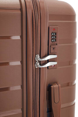 İthal Pp Titan Orta Boy Valiz - 22